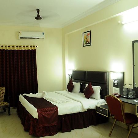 Vihas Inn Tirupati Extérieur photo
