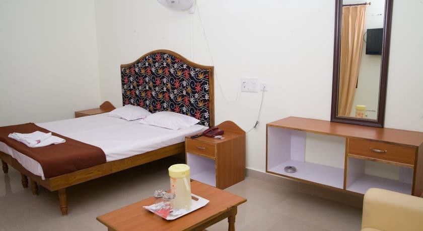 Vihas Inn Tirupati Extérieur photo