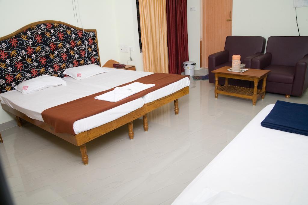 Vihas Inn Tirupati Extérieur photo